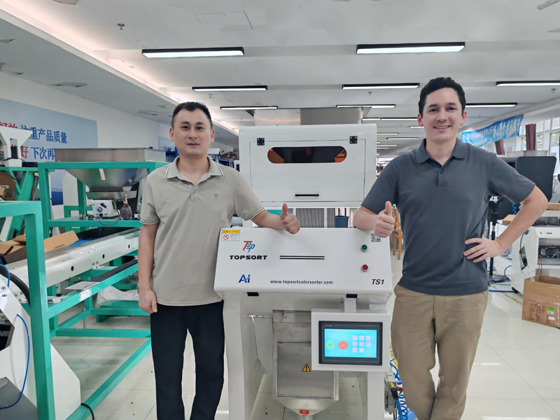 Diamo il benvenuto al team argentino in visita al nostro stabilimento.